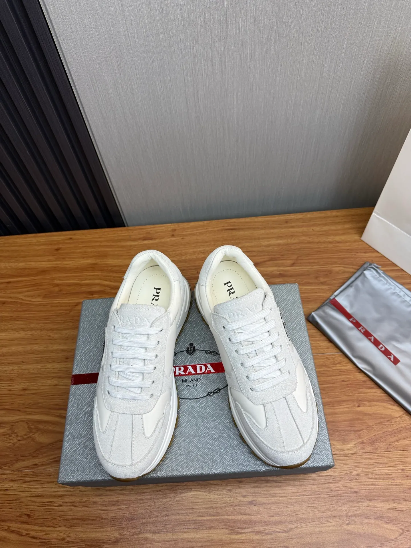 Men's shoes 560💰 [PRADA] Popular items in men's shoe counters, synchronized with the official website, 1 high-quality shipment ✔️Original cowhide + cowhide lining, 1🆚1 replica, original sole, 38-45 (45 customized, non-refundable)